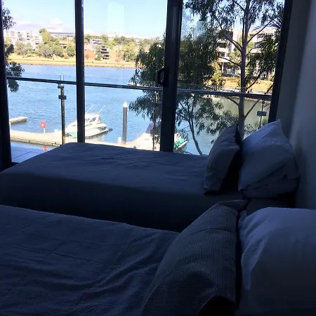 Marina View Apartment On The Maribyrnong River, Melbourne Exterior photo